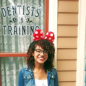 Meet your Posher, Candace